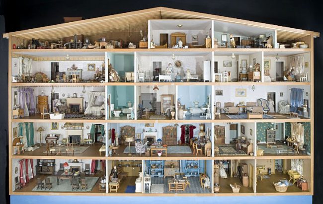 Bradford Doll House